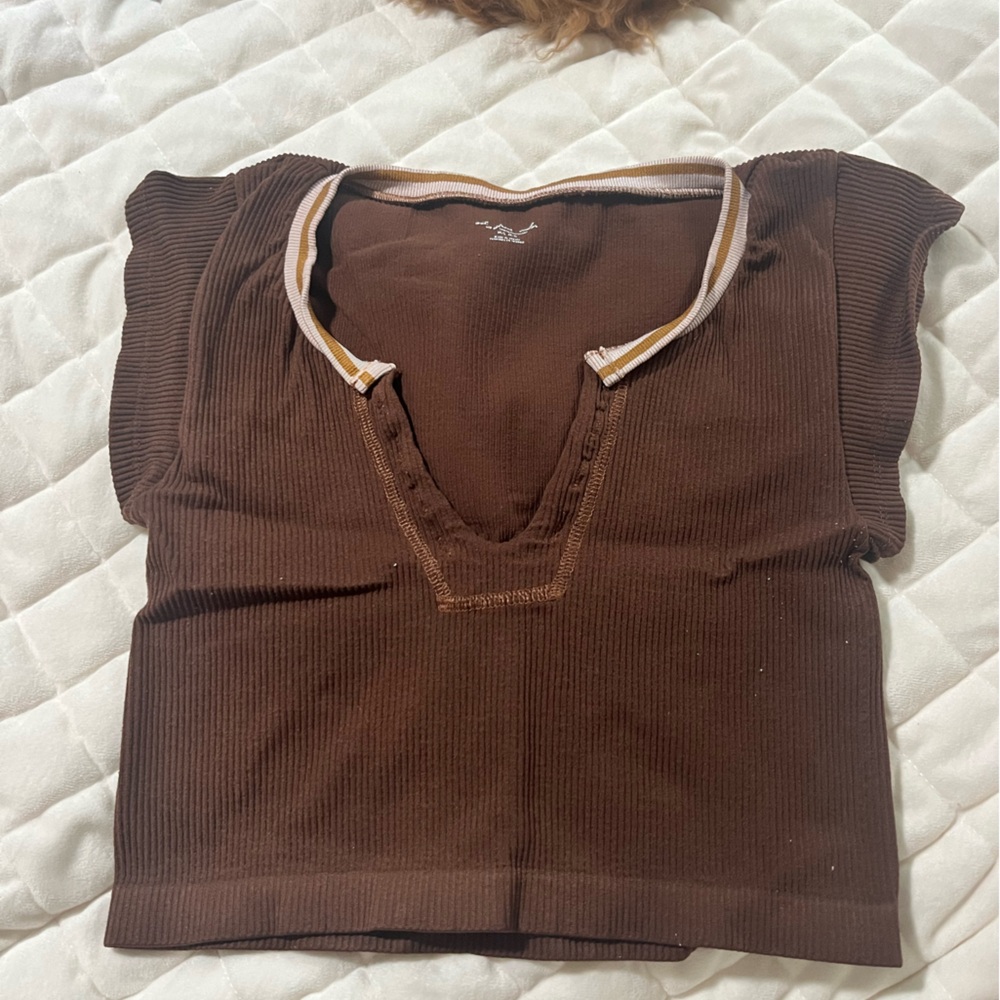 Brown cropped urban outfitters top size m/L